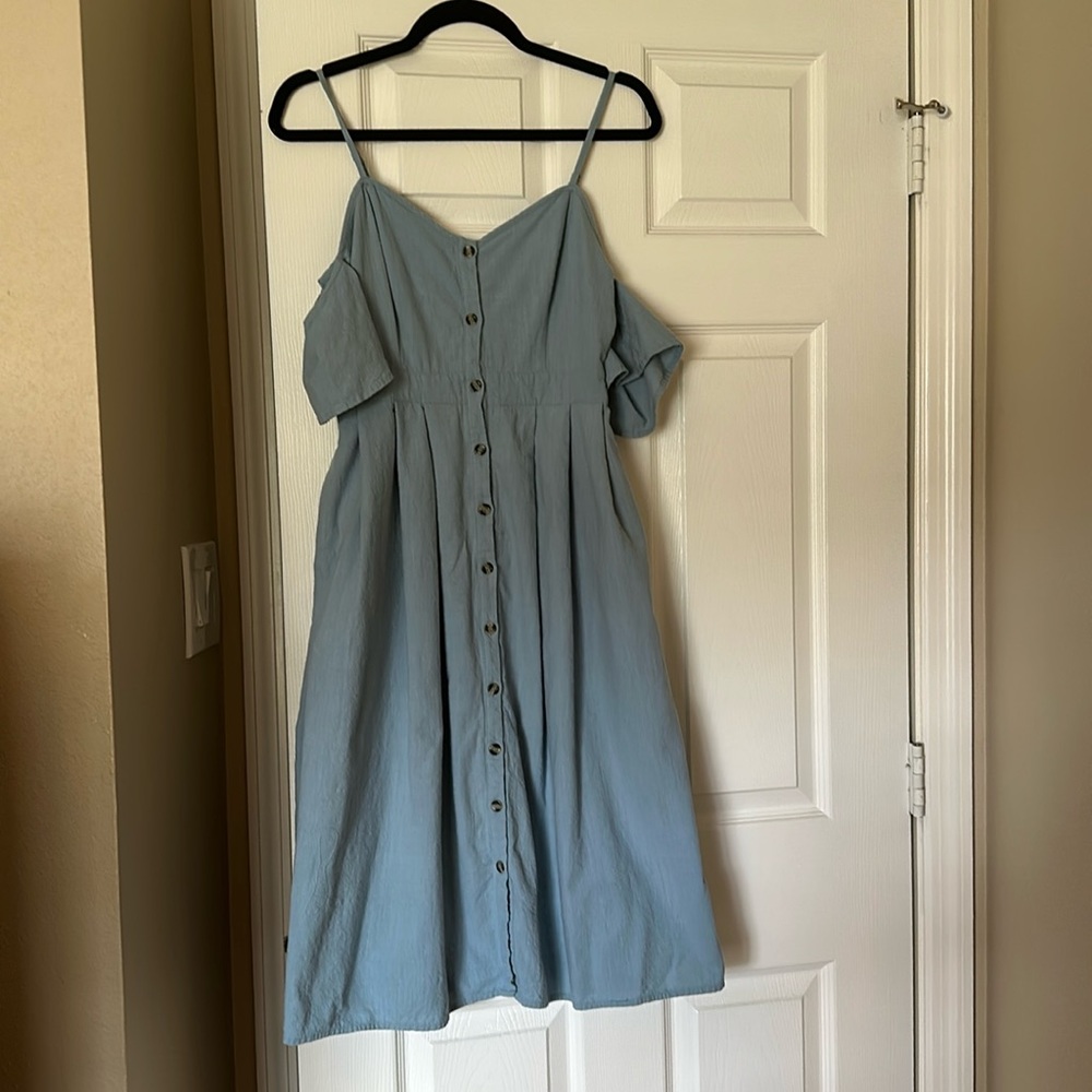 Lulus off the shoulder midi dress